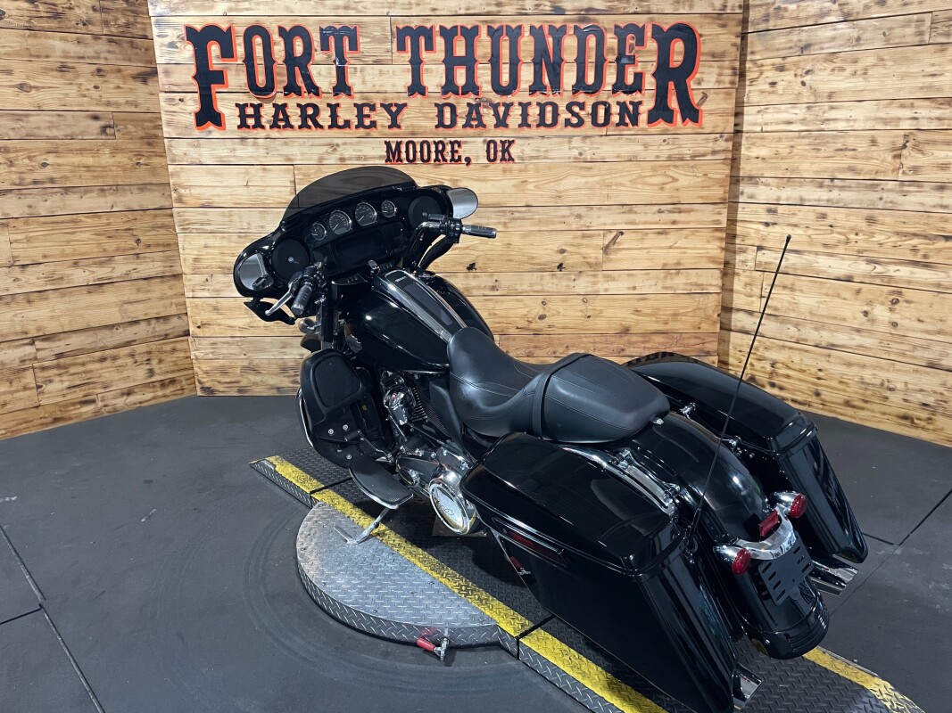 Harley-Davidson Street Glide Special 2023 FLHXS VIVID BLACK - Photo 9