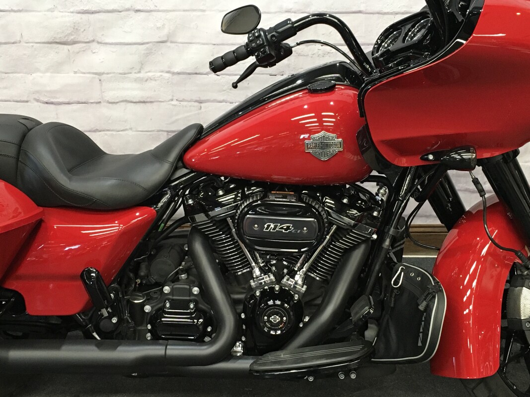 2022 Harley-Davidson Road Glide Special Redline Red - Black Finish FLTRXS - Photo 3