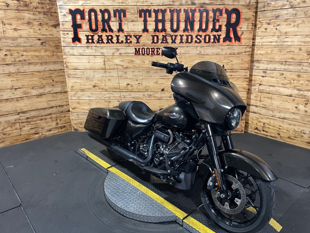 Harley-Davidson Street Glide Special 2021 FLHXS RIVER ROCK GREY - Photo 3