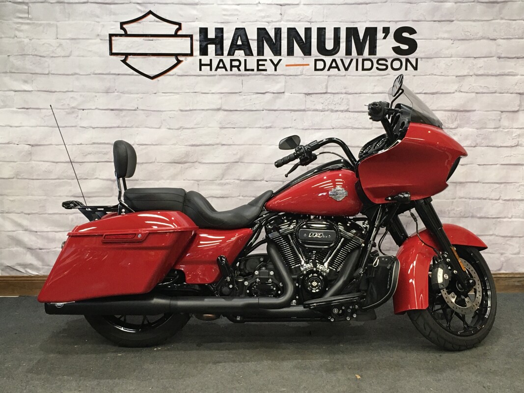 2022 Harley-Davidson Road Glide Special Redline Red - Black Finish FLTRXS