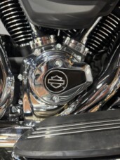 2025 Harley-Davidson® Street Glide™ BLUE BURST thumb 2