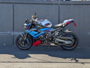 2025 BMW Motorrad M 1000 R thumb 1