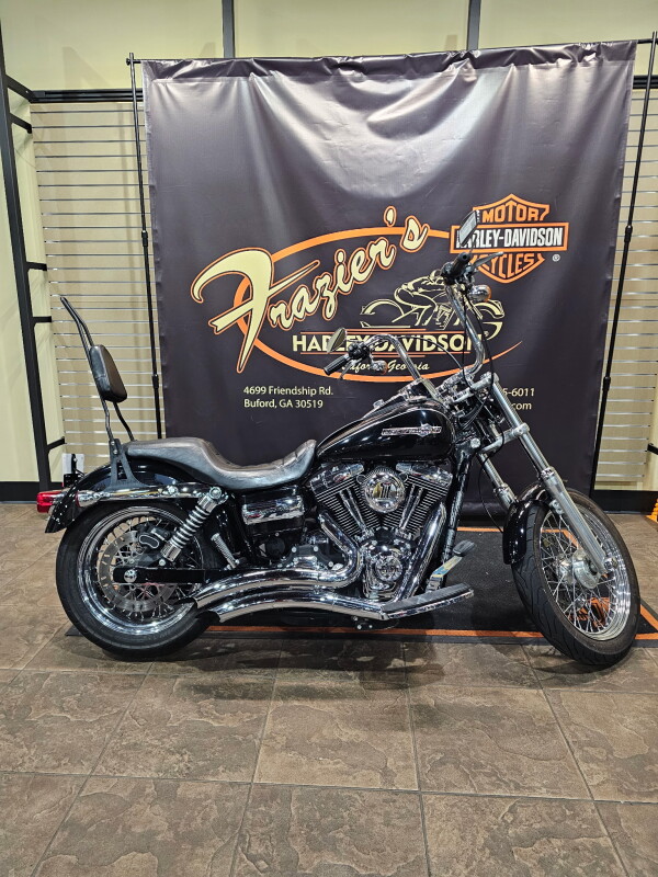 2011 Harley-Davidson Super Glide Custom 024 BLACK W/PINSTRIPE
