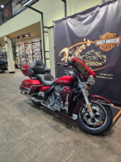 2018 Harley-Davidson® Ultra Limited WKDRED/TWTDCHRY W/PINSTRIPE thumb 3