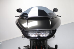 2018 Harley-Davidson® CVO™ Road Glide® Black Earth & Vivid Black thumb 1
