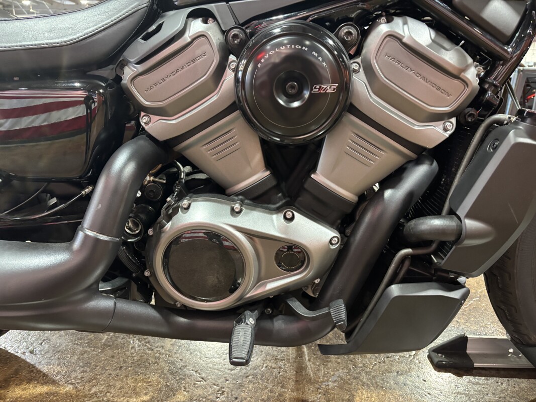 Harley-Davidson Nightster 2023 RH975 BLACK - Photo 4