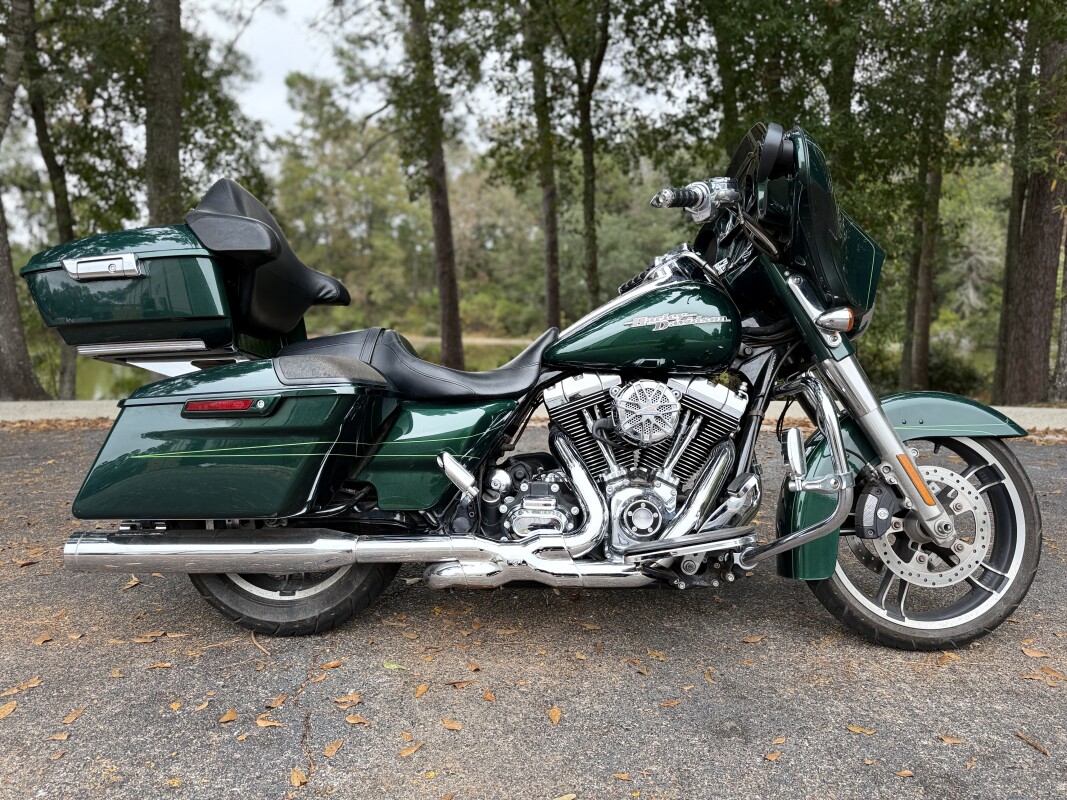 FLHXS 2015 Street Glide Special