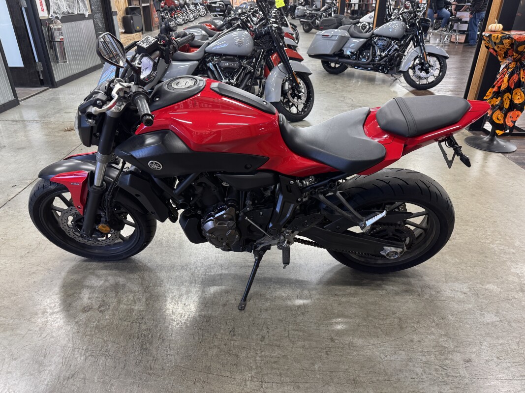 2017 Yamaha FZ-07 FZ-07 - Photo 8