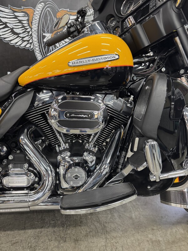 2013 Harley-Davidson Electra Glide Ultra Limited FLHTK - Photo 2