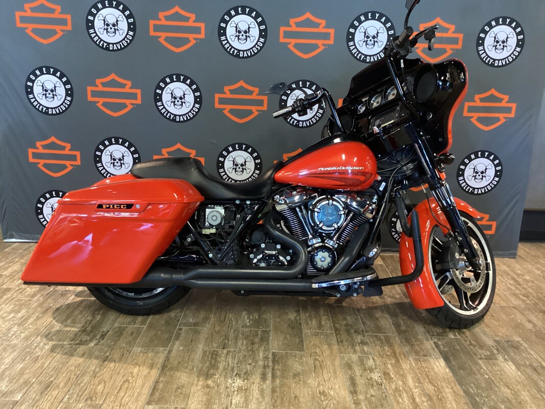 FLHXS 2017 Street Glide Special