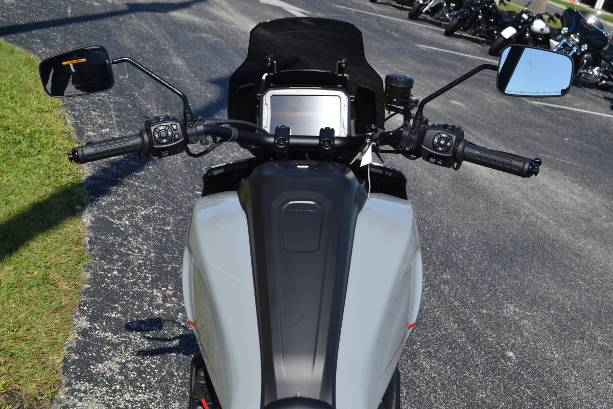 2025 Harley-Davidson Pan America 1250 ST - RA1250ST - Photo 8