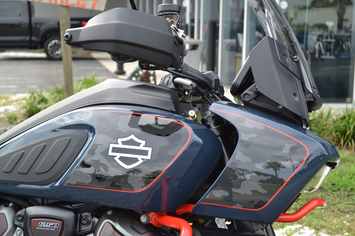 2025 Harley-Davidson CVO Pan America - RA1250SE - Photo 2