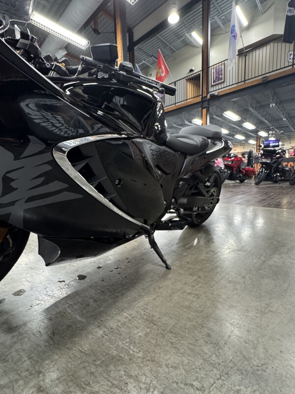 2023 Suzuki Hayabusa GSX1300R - Photo 10