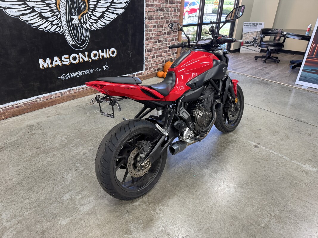2017 Yamaha FZ-07 FZ-07 - Photo 6