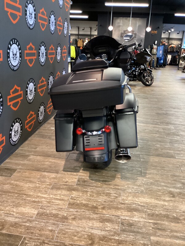 FLTRX 2010 Road Glide Custom - Photo 2