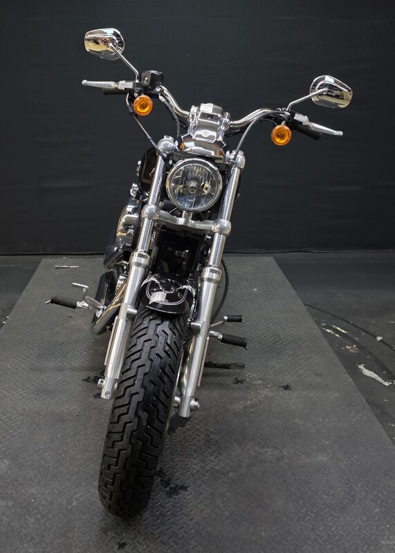 Harley-Davidson 1200 Custom 2011 XL1200C BLACK - Photo 3