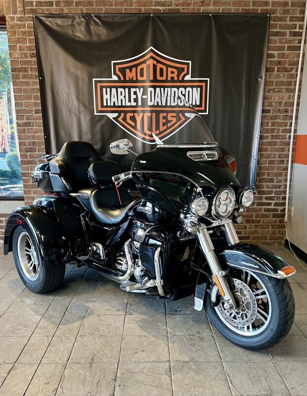 2015 Tri Glide Ultra Classic Black - Photo 2