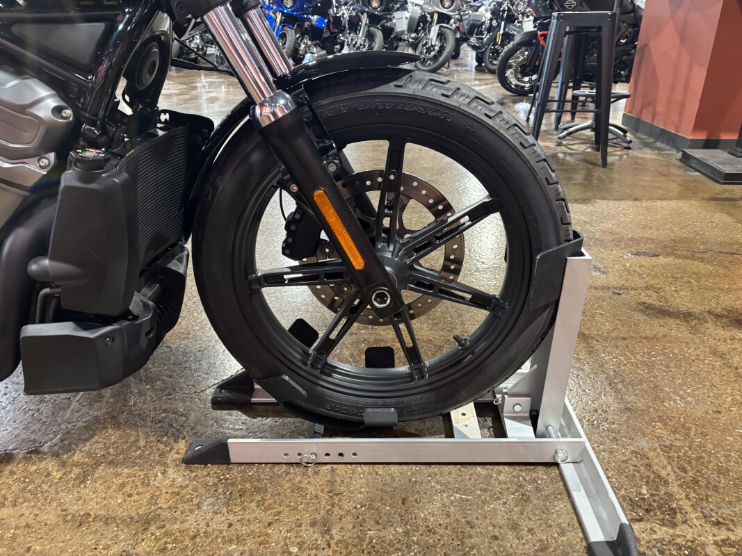 Harley-Davidson Nightster 2023 RH975 BLACK - Photo 3