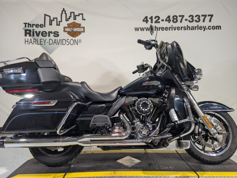 2014 Harley-Davidson® Electra Glide® Ultra Classic® Midnight Blue