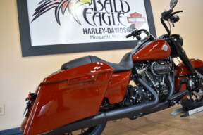 FLHRXS 2024 Road King<sup>®</sup> Special thumb 1