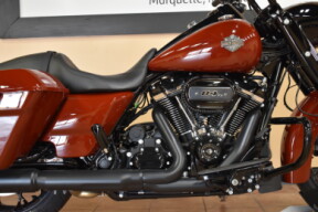 FLHRXS 2024 Road King<sup>®</sup> Special thumb 3