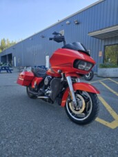 2017 Harley-Davidson® Road Glide® Custom Color  thumb 3