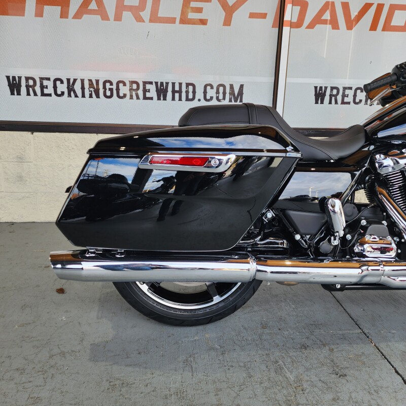 FLHX 2025 Street Glide - Photo 9