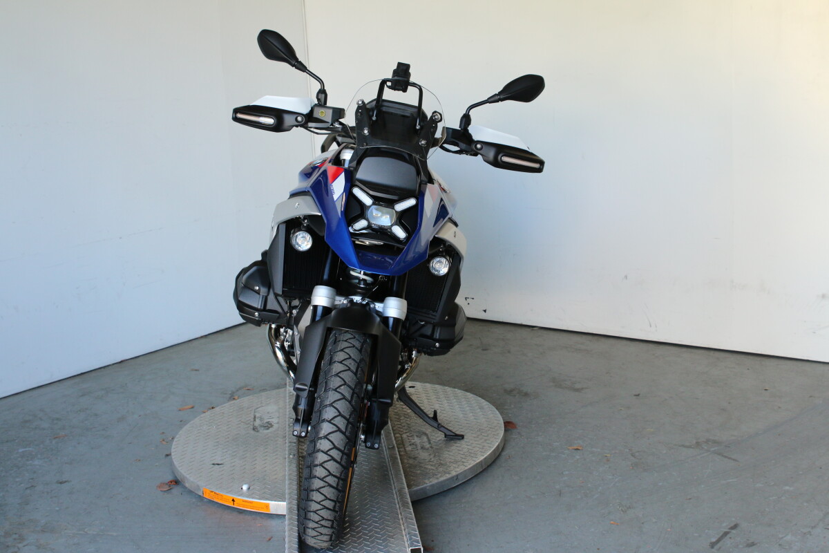 2026 BMW Motorrad R 1300 GS - Photo 4