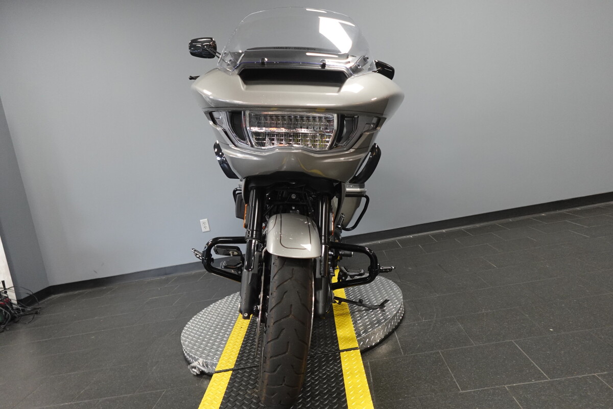 2023 Harley-Davidson CVO Road Glide FLTRXSE - Photo 3