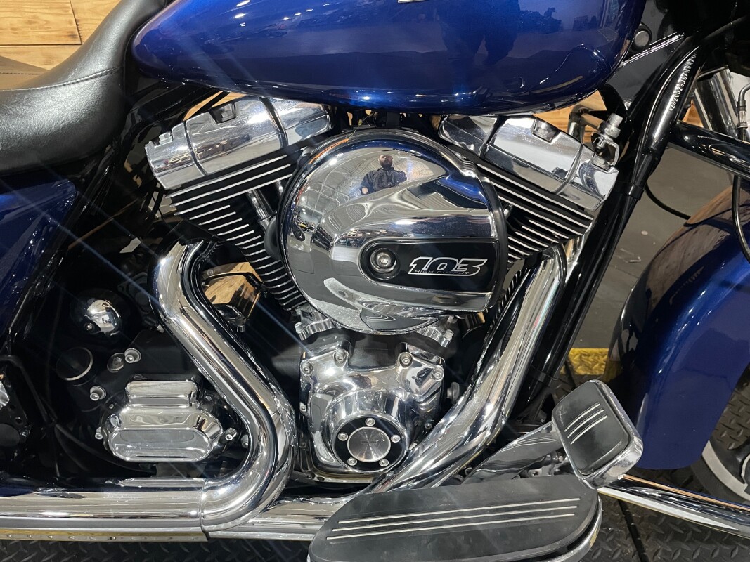Harley-Davidson Street Glide 2015 FLHX Superior Blue - Photo 2