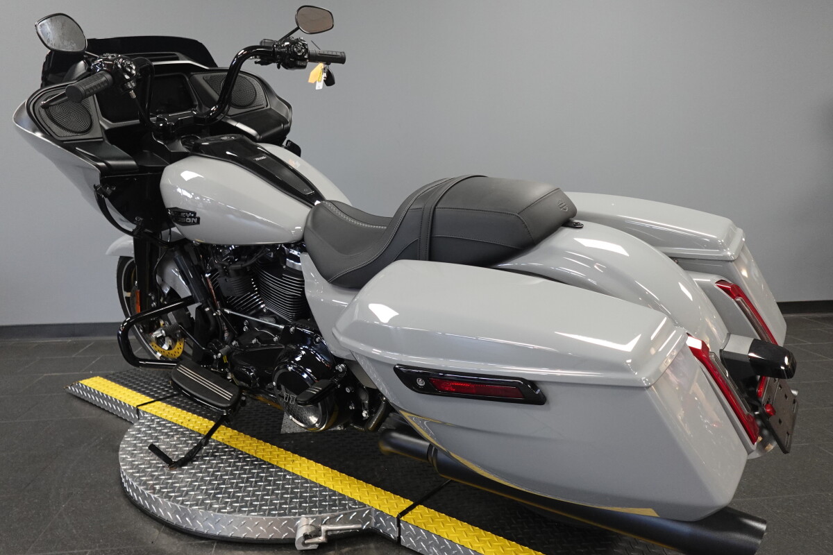 2024 Harley-Davidson Road Glide Limited FLTRK - Photo 6