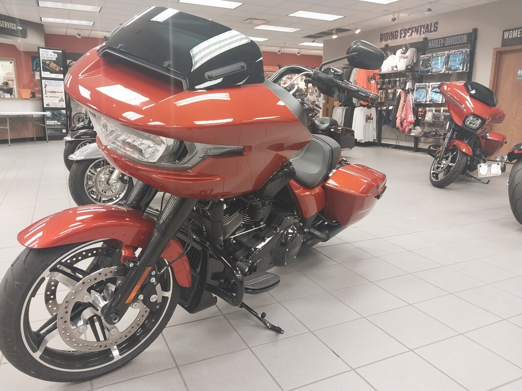 FLTRX 2024 Road Glide - Photo 4