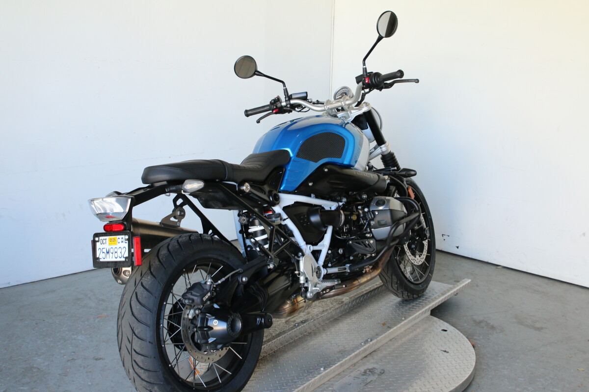 2021 BMW Motorrad R nineT Scrambler Option 719 Cosmic Blue Metallic / Light White - Photo 3