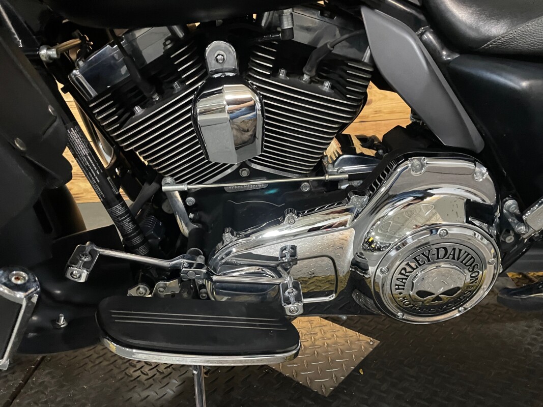 Harley-Davidson Street Glide Special 2016 FLHXS Black Denim - Photo 9