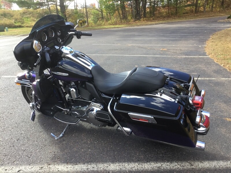 2010 Harley-Davidson Electra Glide Ultra Limited V BLK/BLK ICE - Photo 3