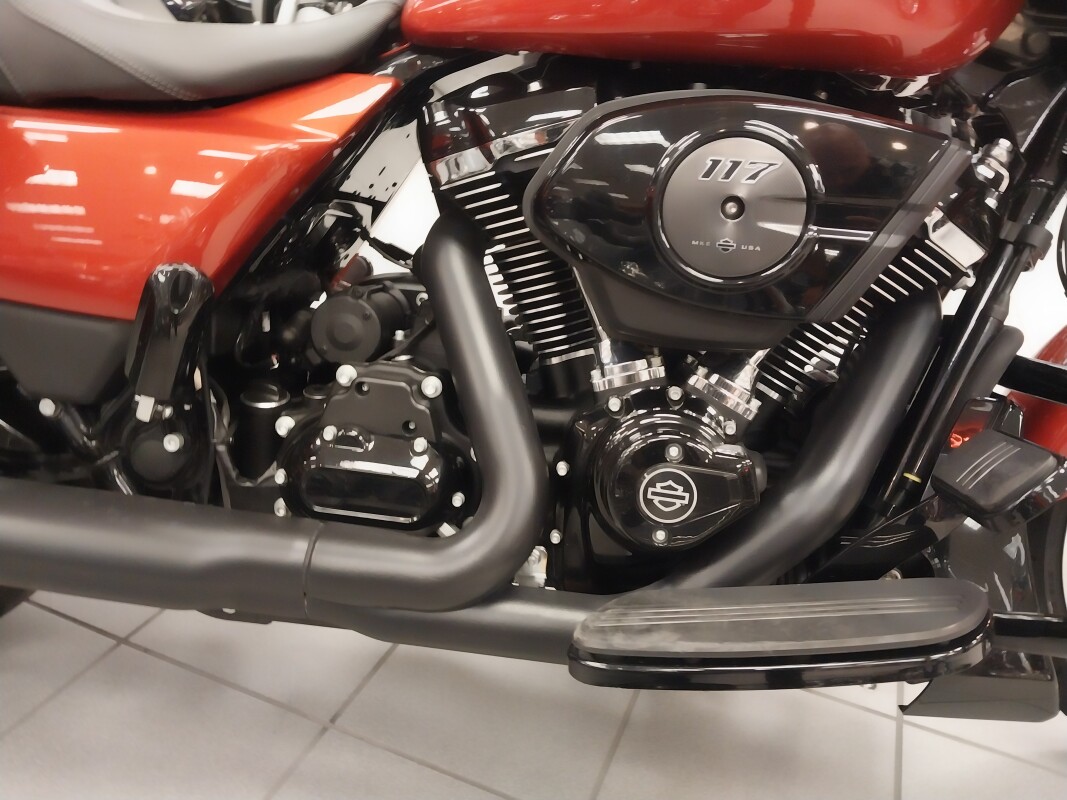 FLHX 2024 Street Glide - Photo 9