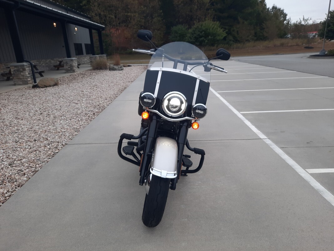 2018 Harley-Davidson Heritage Classic Silver Fortune - Photo 3