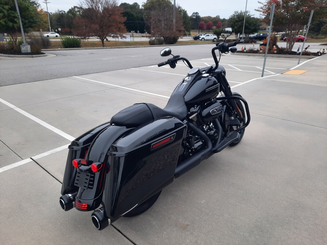 2018 Harley-Davidson Road King Special Vivid Black - Photo 7