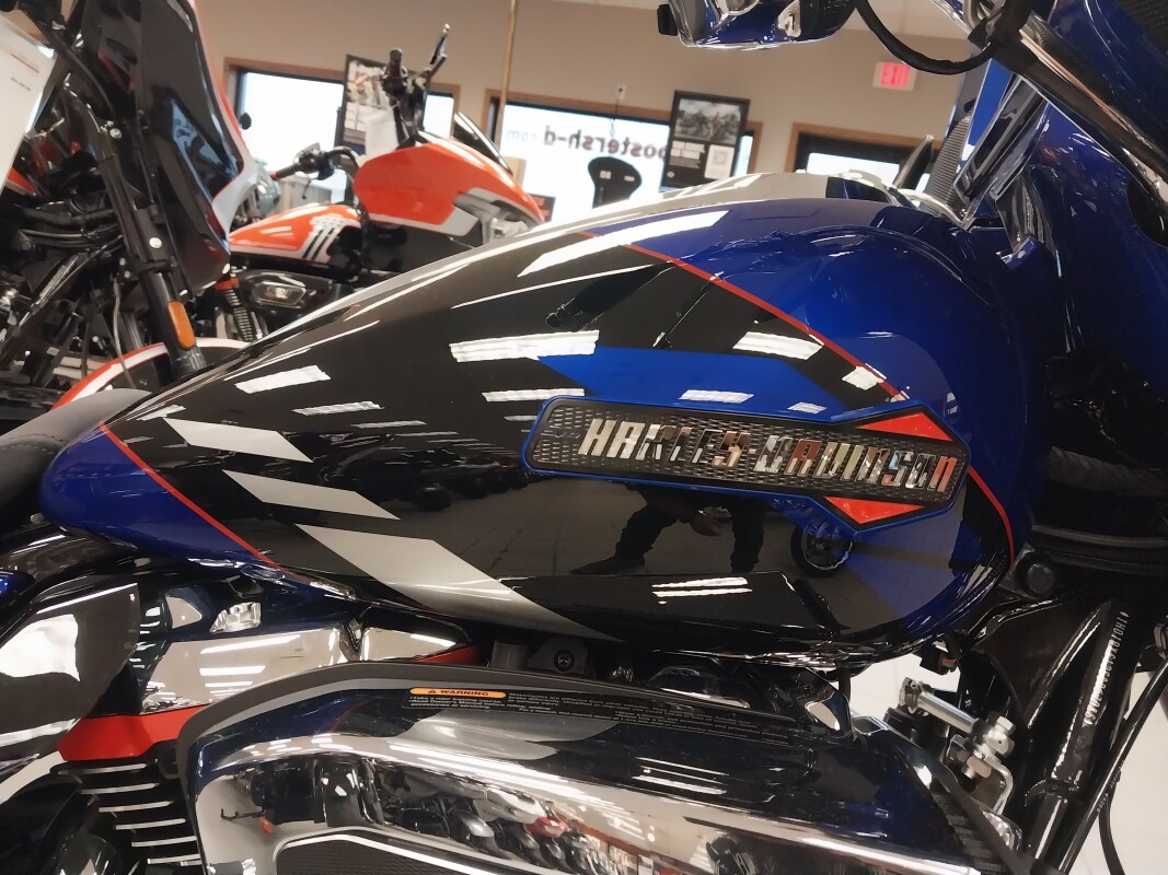 FLHXSE 2025 CVO Street Glide - Photo 10