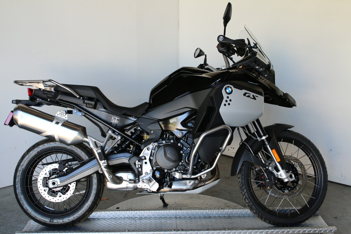 2026 BMW Motorrad F 900 GS Adventure Low Suspension