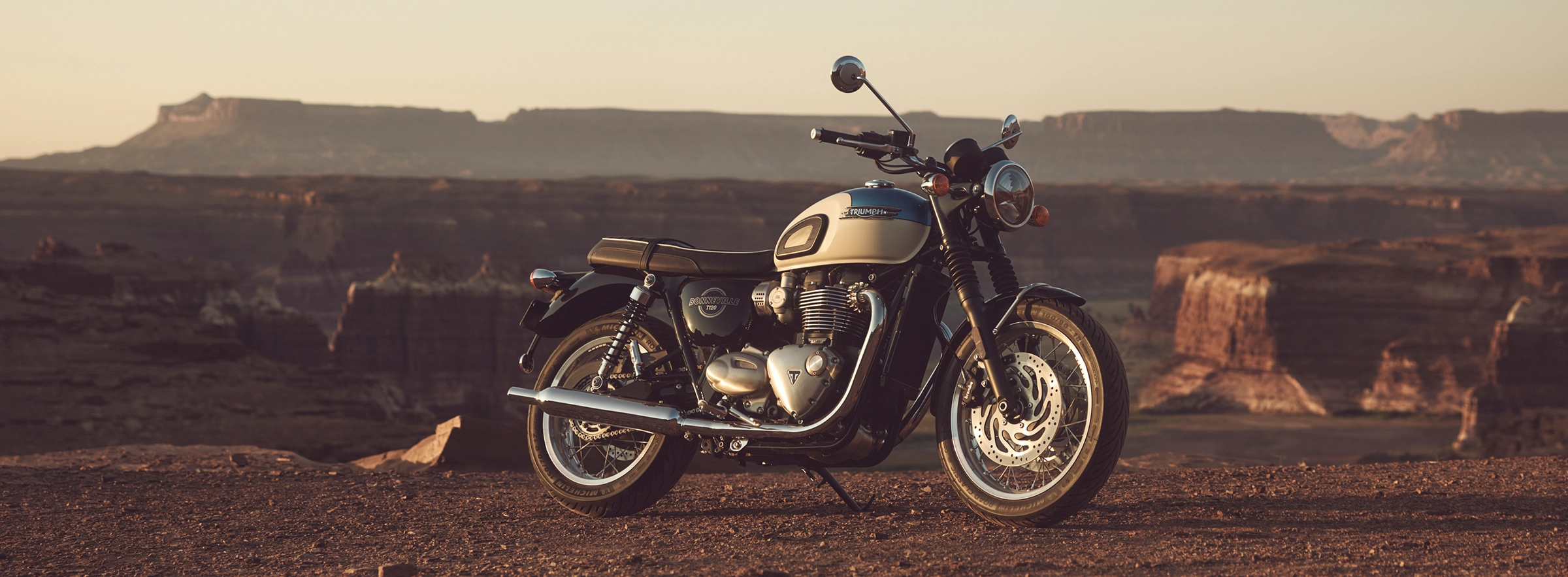 Bonneville T120