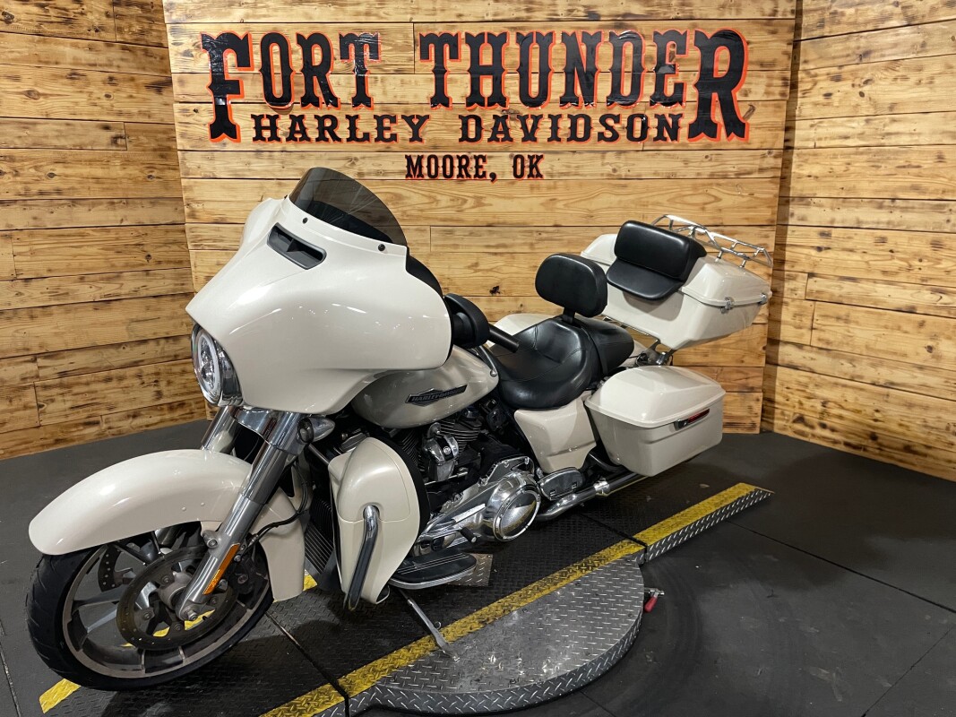 Harley-Davidson Street Glide 2022 FLHX WHITE SAND PEARL - Photo 7
