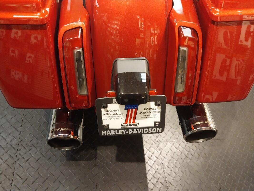 FLTRX 2025 Road Glide - Photo 9