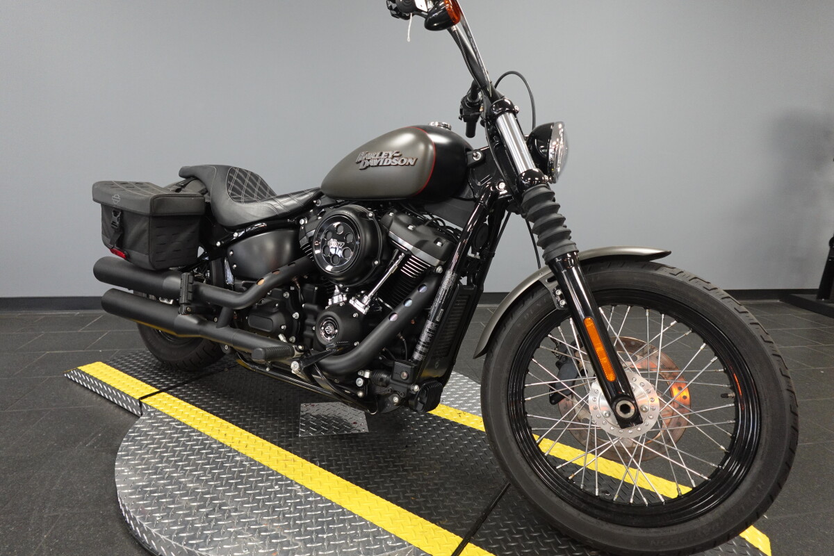 2018 Harley-Davidson Street Bob FXBB - Photo 2