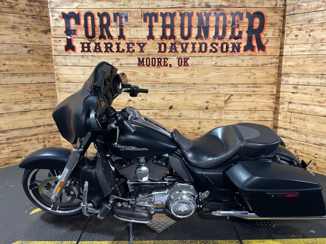Harley-Davidson Street Glide Special 2016 FLHXS Black Denim - Photo 8
