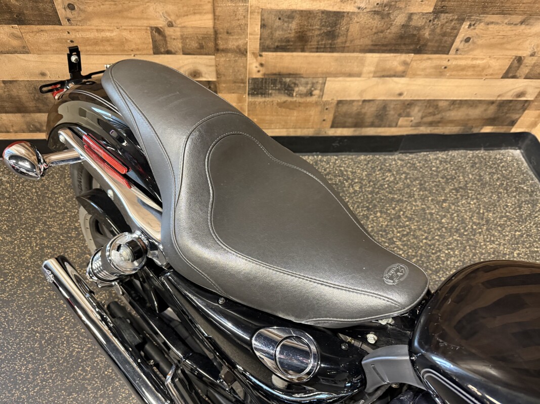 2011 Sportster 1200 Custom Vivid Black XL1200C - Photo 7
