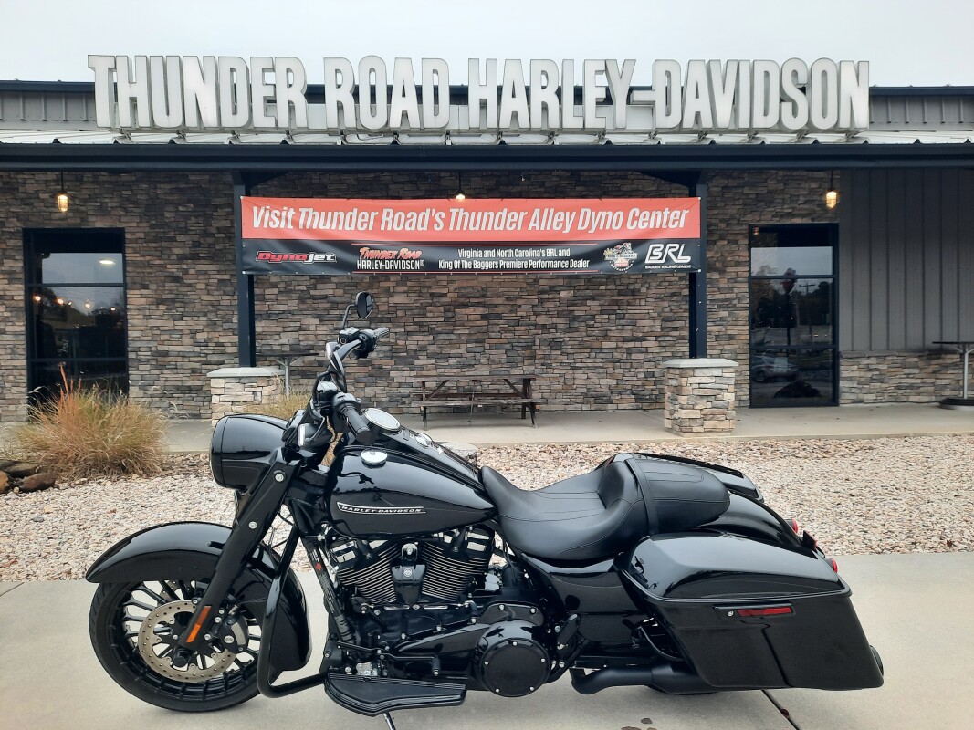2018 Harley-Davidson Road King Special Vivid Black