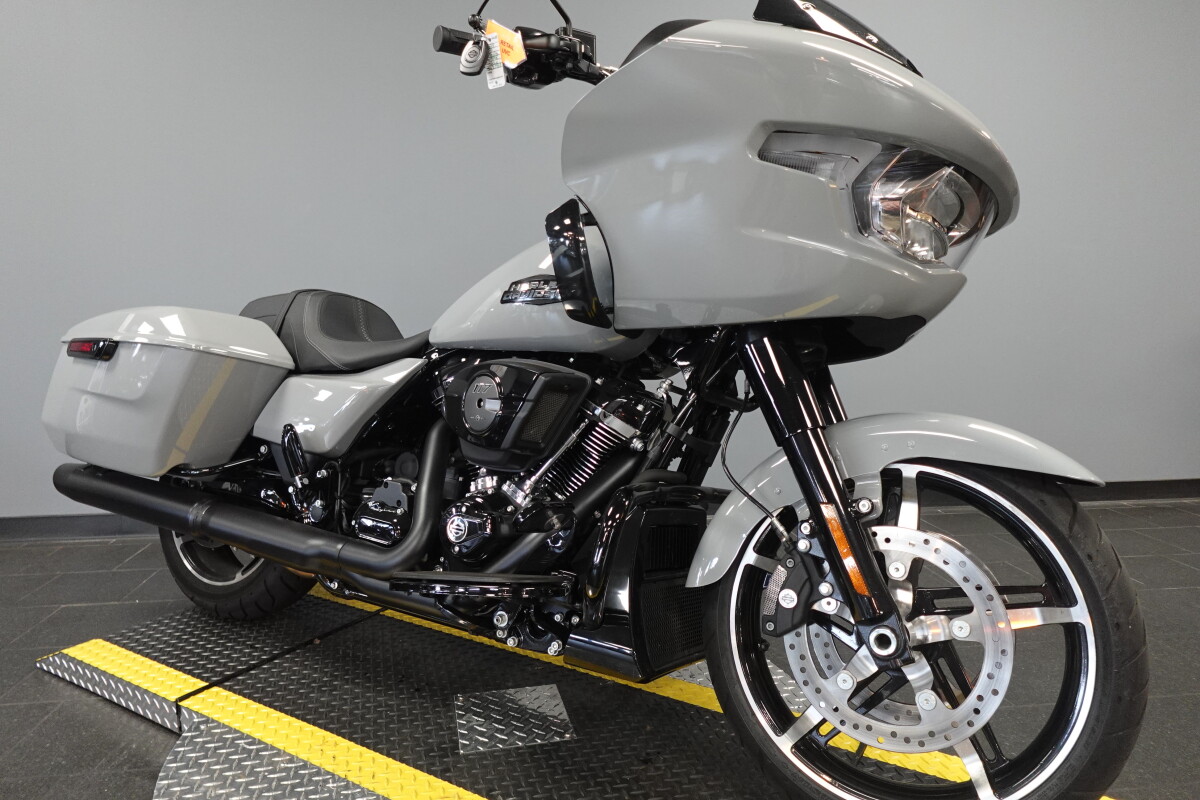 2024 Harley-Davidson Road Glide Limited FLTRK - Photo 2