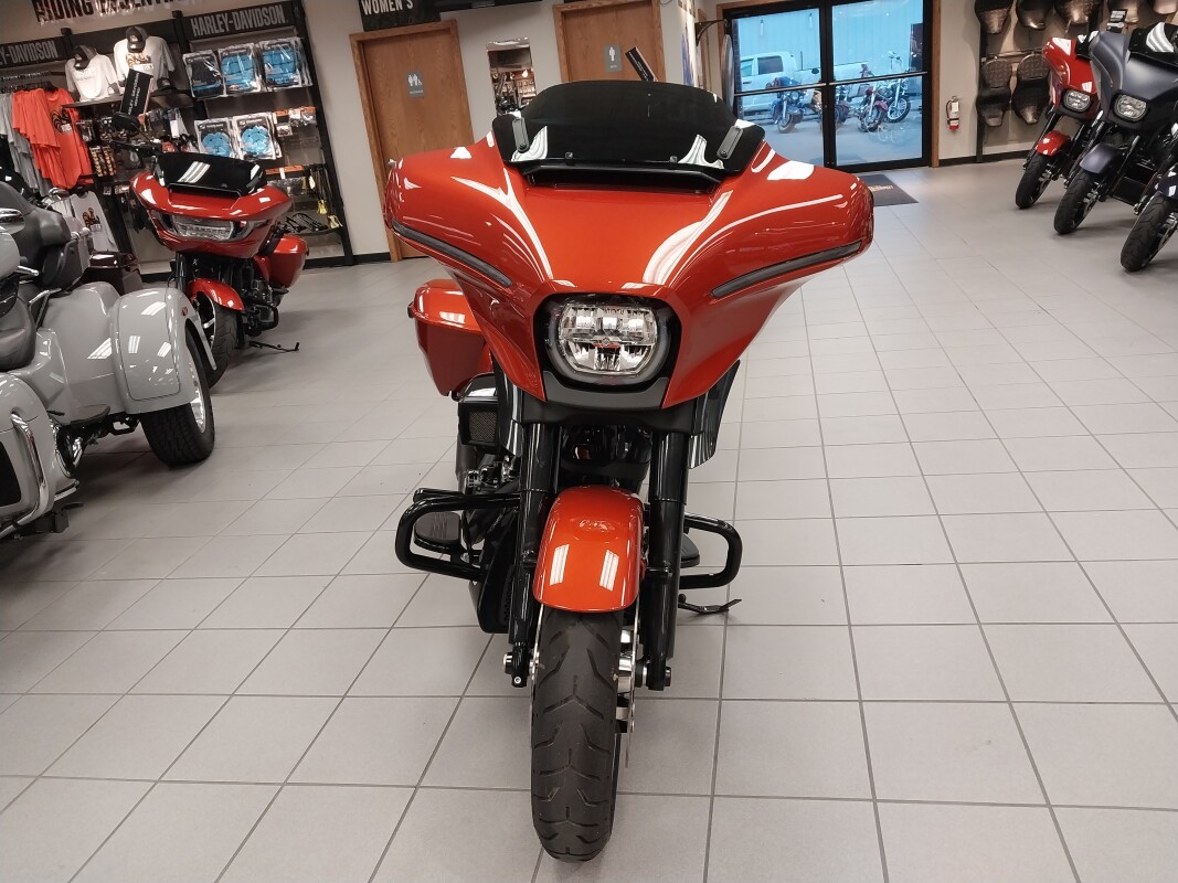 FLHX 2024 Street Glide - Photo 3
