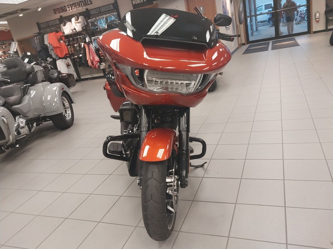 FLTRX 2024 Road Glide - Photo 3